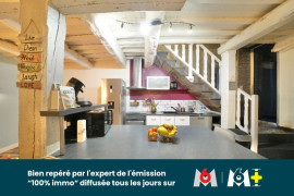 
                                                                                        Vente
                                                                                         Maison 6 pièces de 193 m2