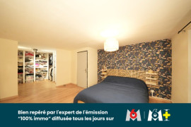 
                                                                                        Vente
                                                                                         Maison 6 pièces de 193 m2