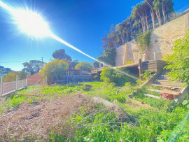 
                                                                                        Vente
                                                                                         Maison 6 pièces jardin