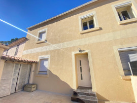 
                                                                                        Vente
                                                                                         Maison 6 pièces jardin