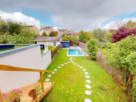 
                                                                                        Vente
                                                                                         MAISON 6 PIECES - JARDIN - GARAGE & PISCINE