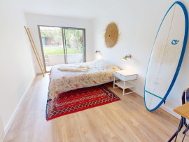 
                                                                                        Vente
                                                                                         MAISON 6 PIECES - JARDIN - GARAGE & PISCINE