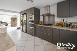 
                                                                                        Vente
                                                                                         Maison 7 pièces 180m² sur terrain de 1,5 hectare