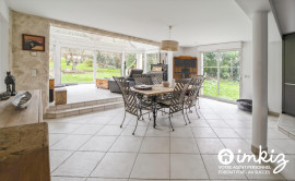 
                                                                                        Vente
                                                                                         Maison 7 pièces 180m² sur terrain de 1,5 hectare