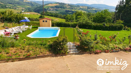 
                                                                                        Vente
                                                                                         Maison 7 pièces 345m² sur 2 niveaux avec piscine