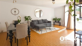 
                                                                                        Vente
                                                                                         Maison 7 pièces