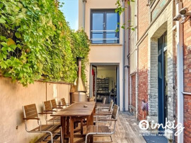 
                                                                                        Vente
                                                                                         Maison 7 pièces