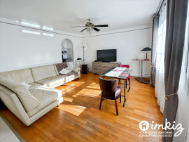 
                                                                                        Vente
                                                                                         Maison 7 pièces