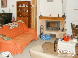 
                                                                                        Vente
                                                                                         Maison 7 pièces