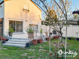 
                                                                                        Vente
                                                                                         Maison 7 pièces