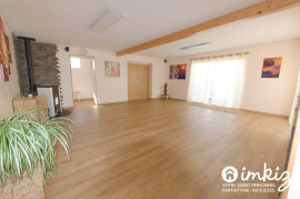 
                                                                                        Vente
                                                                                         Maison 7 pièces