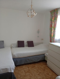 
                                                                                        Vente
                                                                                         Maison 7 pièces