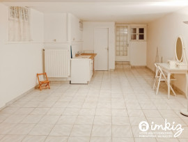 
                                                                                        Vente
                                                                                         Maison 7 pièces