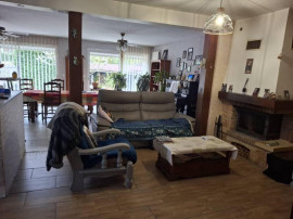 
                                                                                        Vente
                                                                                         Maison 7 pièces