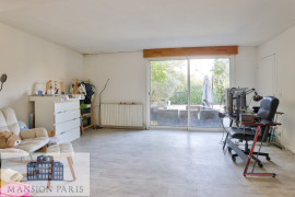 
                                                                                        Vente
                                                                                         Maison 7 pièces
