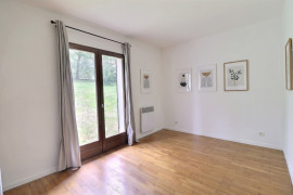 
                                                                                        Vente
                                                                                         Maison 7 pièces