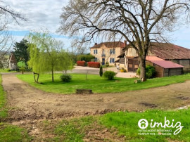 
                                                                                        Vente
                                                                                         Maison 7 pièces