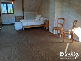 
                                                                                        Vente
                                                                                         Maison 7 pièces