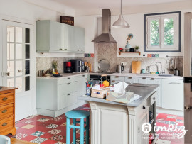 
                                                                                        Vente
                                                                                         Maison 7 pièces