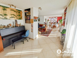 
                                                                                        Vente
                                                                                         Maison 7 pièces, calme, grands volumes, lumineuse