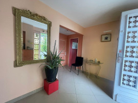 
                                                                                        Vente
                                                                                         Maison 7 pièces, calme, grands volumes, lumineuse