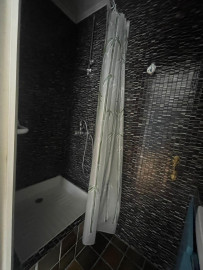 
                                                                                        Vente
                                                                                         Maison 7 pièces, calme, grands volumes, lumineuse