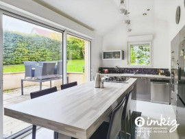
                                                                                        Vente
                                                                                         Maison 7 pièces, jardin, garage 2 voitures