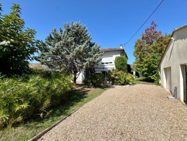 
                                                                                        Vente
                                                                                         MAISON 7 PIECES - JARDIN & GARAGE - LIBOURNE