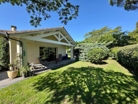 
                                                                                        Vente
                                                                                         MAISON 7 PIECES - JARDIN & GARAGE - LIBOURNE