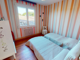 
                                                                                        Vente
                                                                                         MAISON 7 PIECES - JARDIN & GARAGE - LIBOURNE