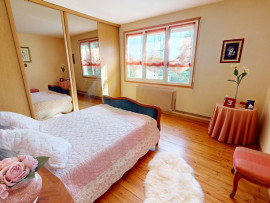 
                                                                                        Vente
                                                                                         MAISON 7 PIECES - JARDIN & GARAGE - LIBOURNE