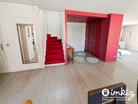 
                                                                                        Vente
                                                                                         Maison 7pièces, jardin et garage