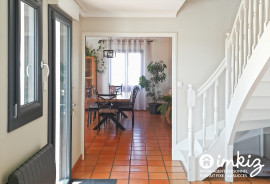 Vente
                                                                                Maison 8 pièces