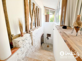 
                                                                                        Vente
                                                                                         Maison 8 pièces