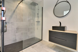 
                                                                                        Vente
                                                                                         Maison 8 pièces