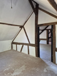 
                                                                                        Vente
                                                                                         Maison 8 pièces