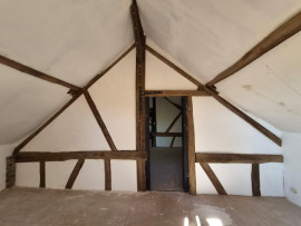 
                                                                                        Vente
                                                                                         Maison 8 pièces