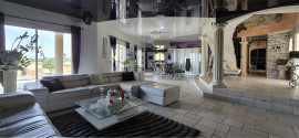 Vente
Maison 8 pièces de 365 m² sur 1800 m² de terrain