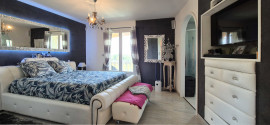 Vente
Maison 8 pièces de 365 m² sur 1800 m² de terrain