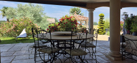 Vente
Maison 8 pièces de 365 m² sur 1800 m² de terrain