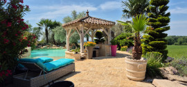 Vente
Maison 8 pièces de 365 m² sur 1800 m² de terrain