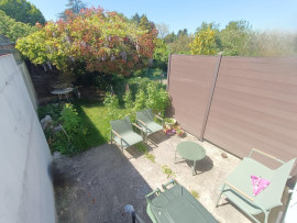 
                                                                                        Vente
                                                                                         Maison 84m² Saint-Pierre 3 chambres, avec terrasse