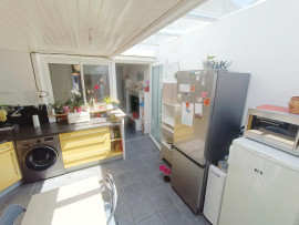 
                                                                                        Vente
                                                                                         Maison 84m² Saint-Pierre 3 chambres, avec terrasse