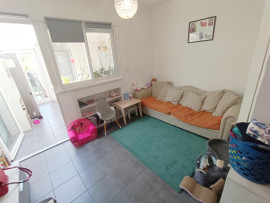 
                                                                                        Vente
                                                                                         Maison 84m² Saint-Pierre 3 chambres, avec terrasse