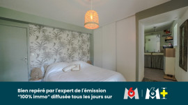 
                                                                                        Vente
                                                                                         Maison 9 pièces de 197 m²