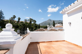 
                                                                                        Vente
                                                                                         Maison à Las Lomas de Marbella Club