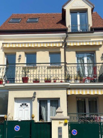 
                                                                                        Location
                                                                                         Maison à louer à Suresnes