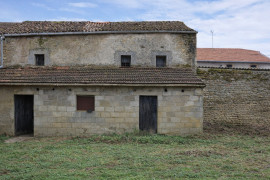 
                                                                                        Vente
                                                                                         Maison à rénover entièrement - Potentiel déjà pensé