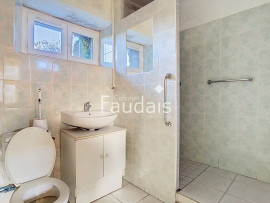 
                                                                                        Vente
                                                                                         Maison à rénover sur près de 5000 m2 de terrain