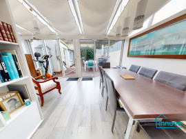 
                                                                                        Vente
                                                                                         Maison atypique au charme de villégiature - Garches